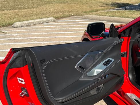 Used 2021 Chevrolet Corvette Stingray Preferred Cpe w/ Z51 Performance Package image 10