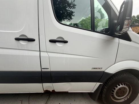 Used 2015 Mercedes-Benz Sprinter 2500 image 5