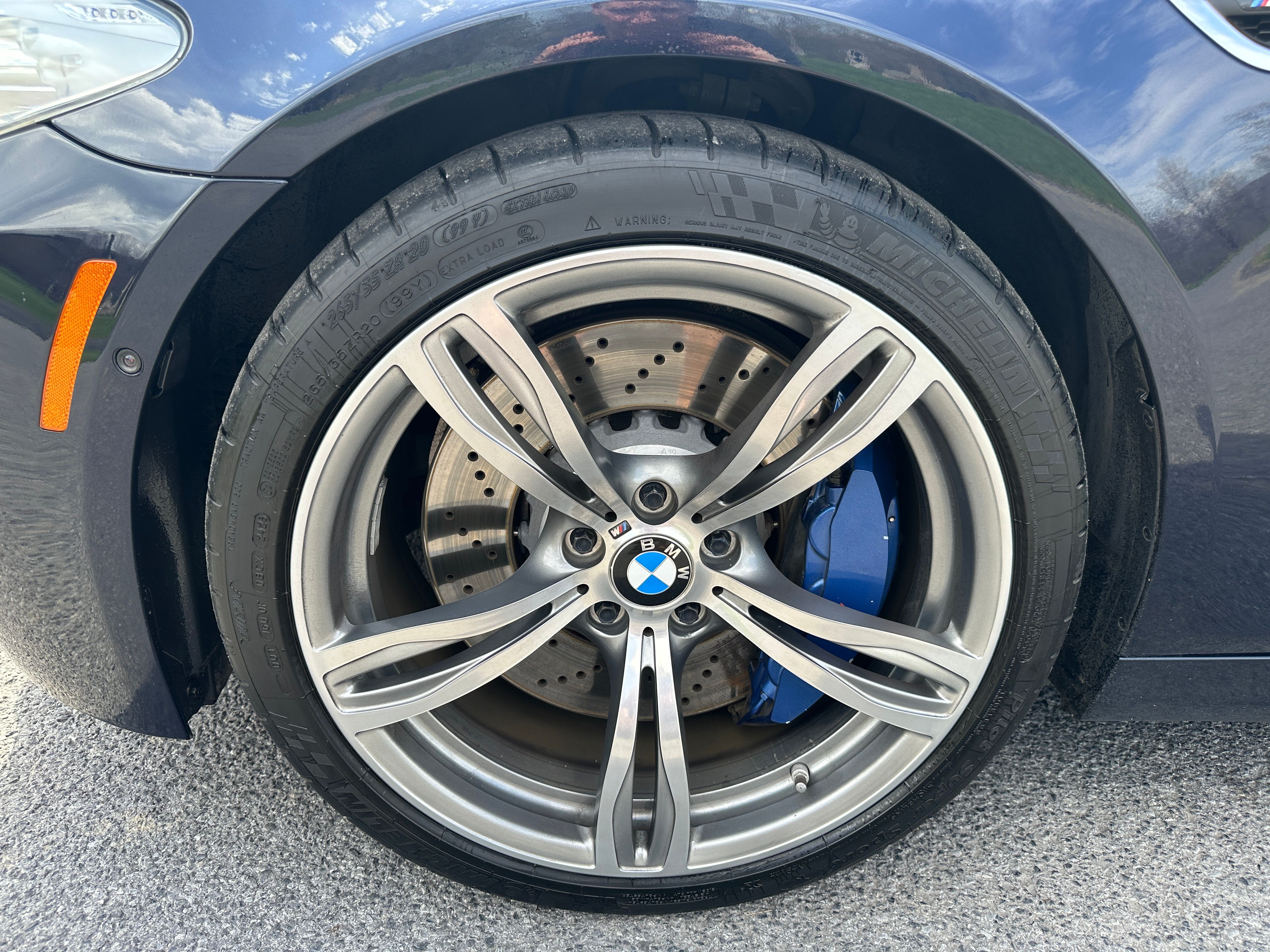 Used 2013 BMW M5 RWD image 9