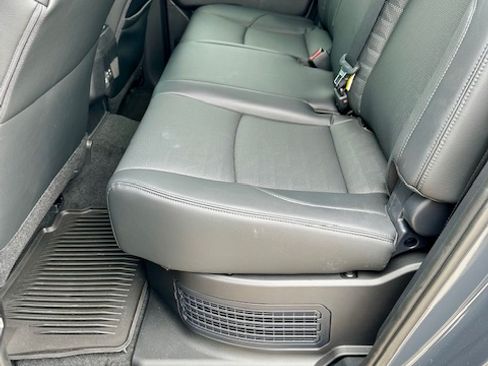 Used 2025 Toyota Tacoma TRD Off-Road w/ TRD Off Road Premium Package image 11