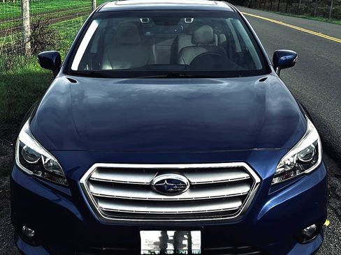 Used 2016 Subaru Legacy 3.6R Limited image 11