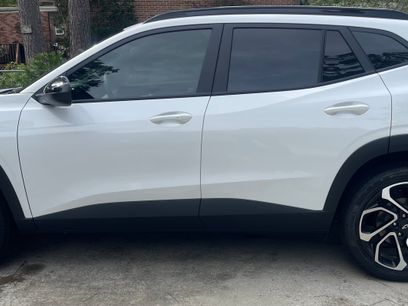 Used 2025 Chevrolet Trax RS w/ Driver Confidence Package