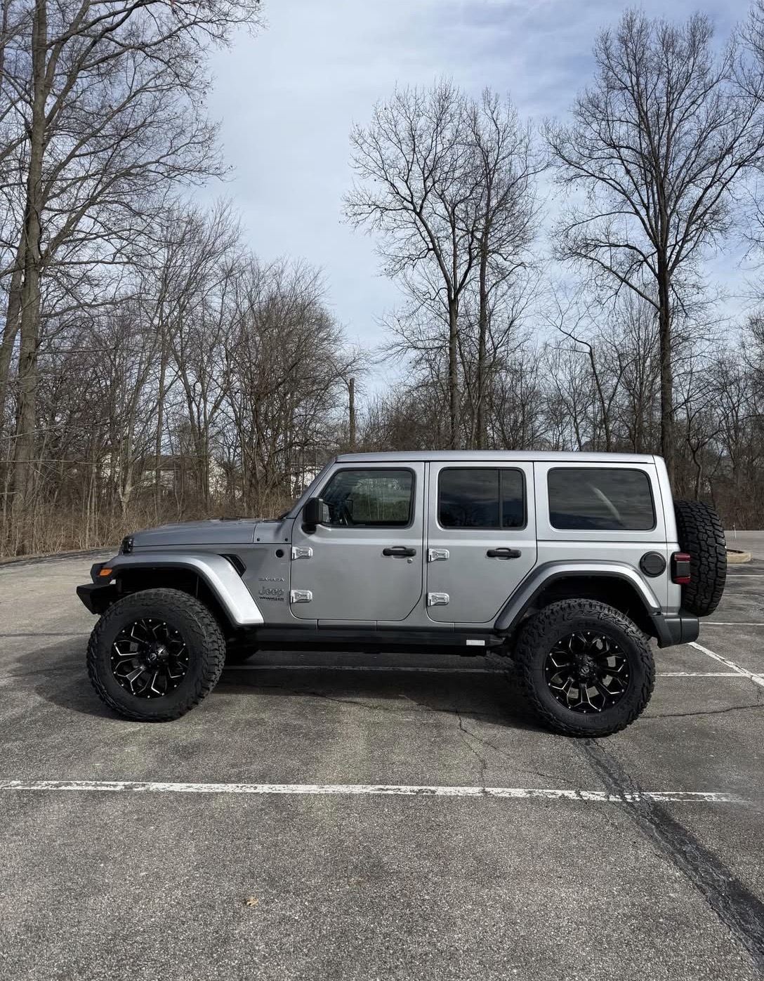 Used 2020 Jeep Wrangler Unlimited Sahara AWD/4WD image 5
