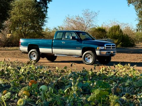 Used 1996 Dodge Ram 2500 Truck 4x4 Club Cab image 30