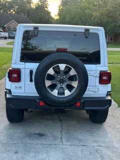 Used 2021 Jeep Wrangler Unlimited Sahara AWD/4WD image 6