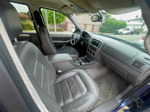 Used 2003 Ford Explorer Sport XLT image 5