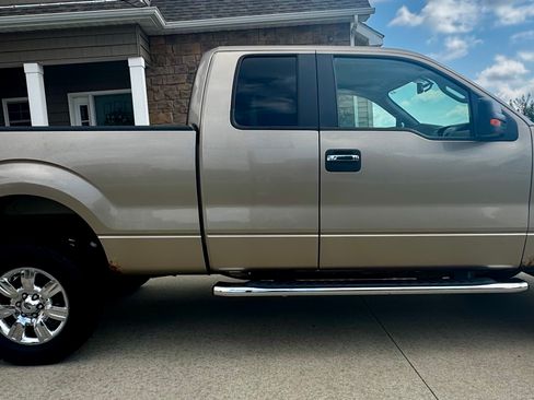 Used 2011 Ford F150 XLT w/ XLT Chrome Pkg AWD/4WD image 6