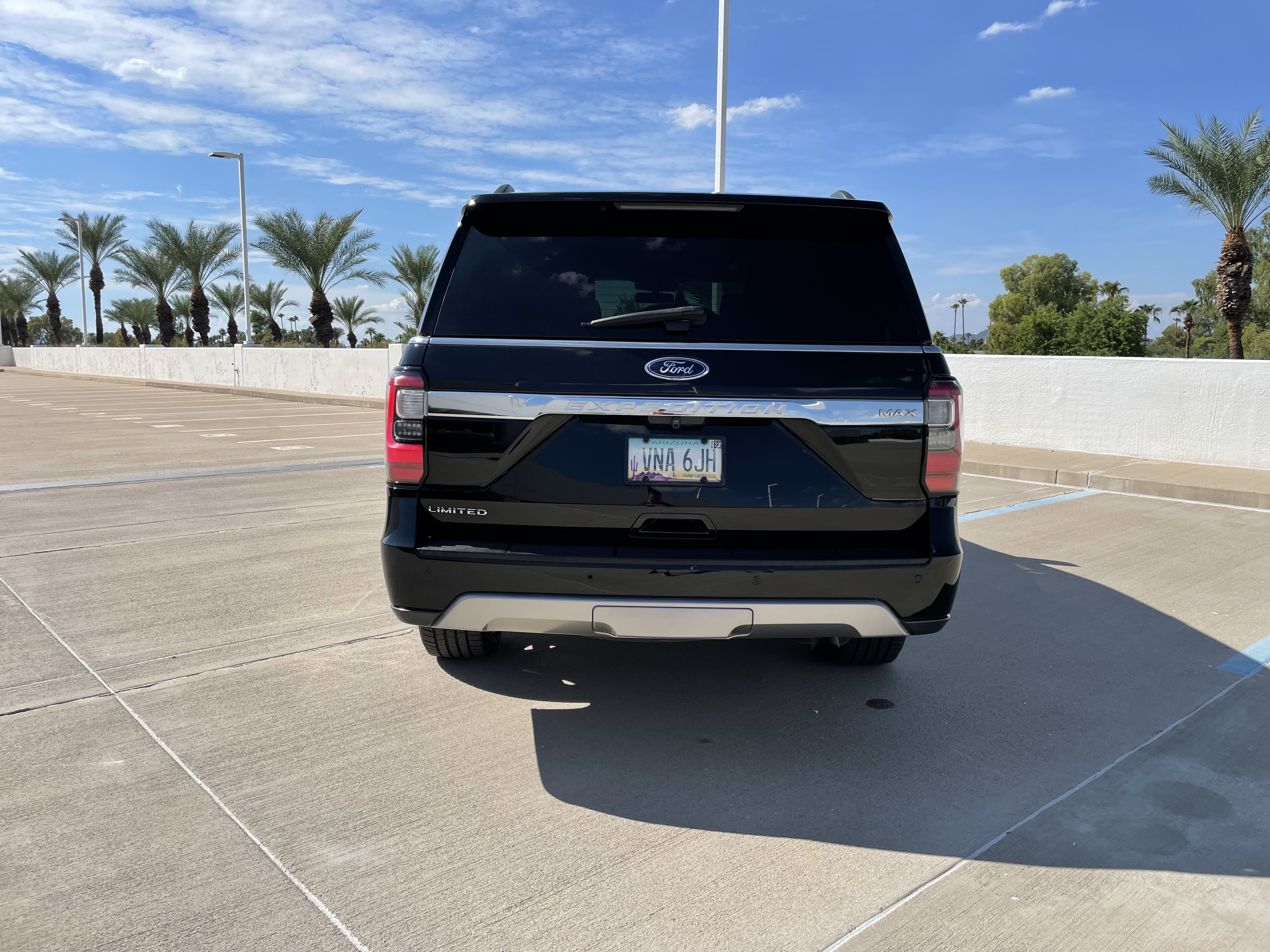 Used 2018 Ford Expedition Max Limited w/ Equipment Group 302A AWD/4WD image 4