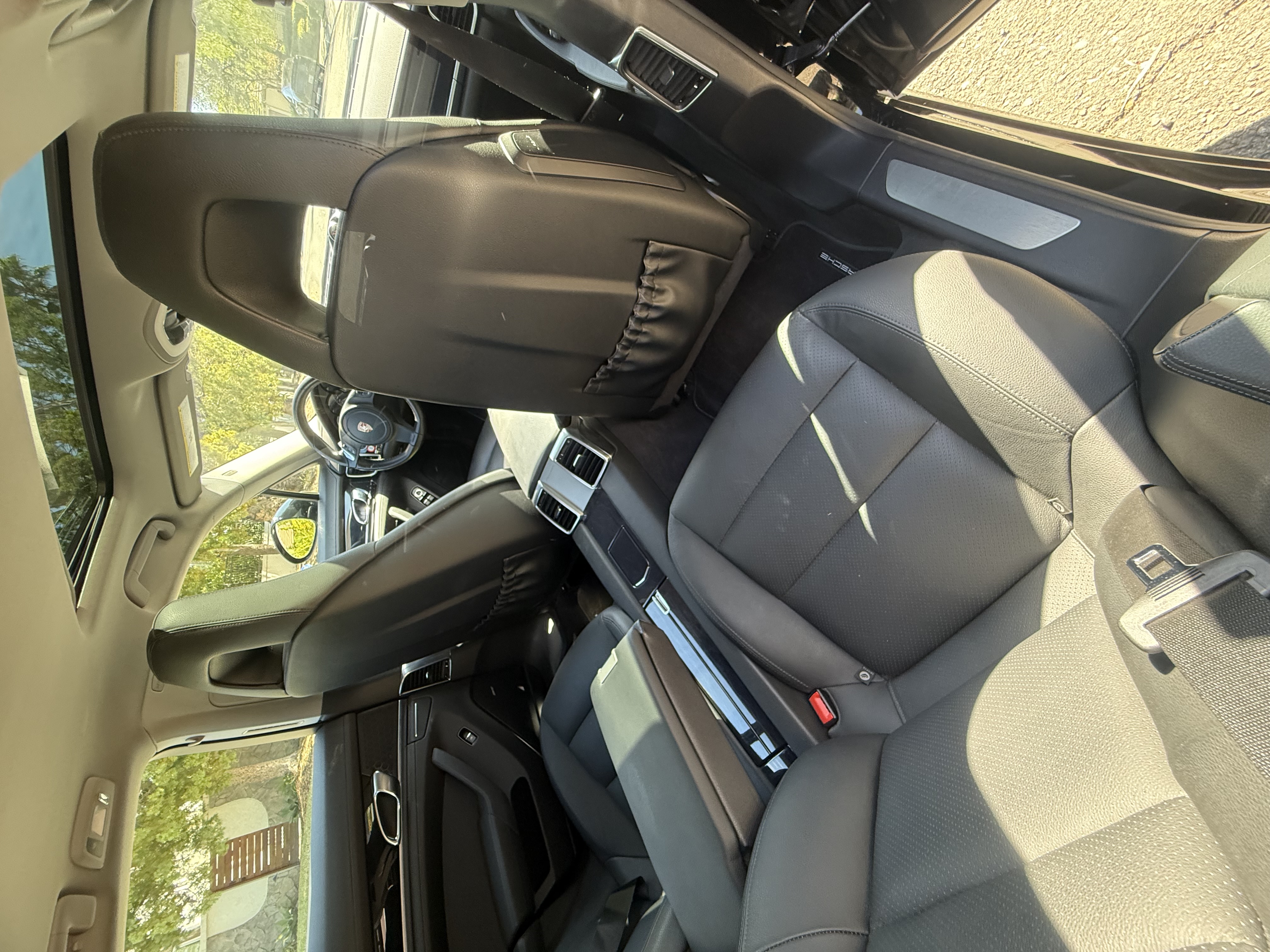 Used 2014 Porsche Panamera 4 AWD/4WD image 26
