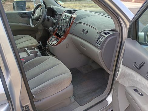 Used 2007 Kia Sedona EX image 8