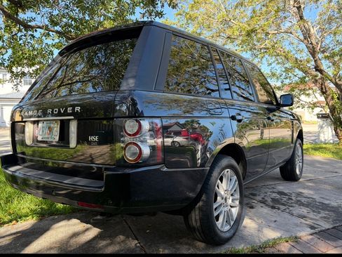 Used 2012 Land Rover Range Rover HSE AWD/4WD image 4