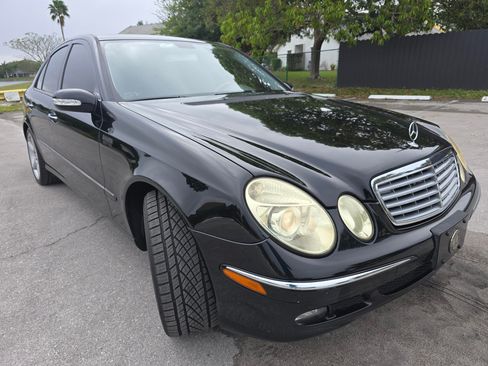 Used 2006 Mercedes-Benz E 350 Sedan image 4