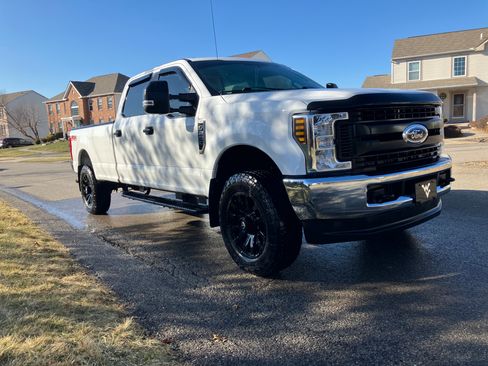 Used 2018 Ford F250 XL w/ Power Equipment Group image 5