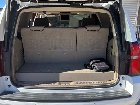 Used 2017 Chevrolet Tahoe LT RWD image 10