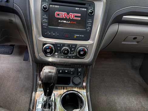Used 2013 GMC Acadia Denali AWD/4WD image 18