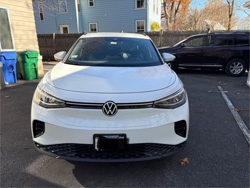 Used 2023 Volkswagen ID.4 2WD image 1