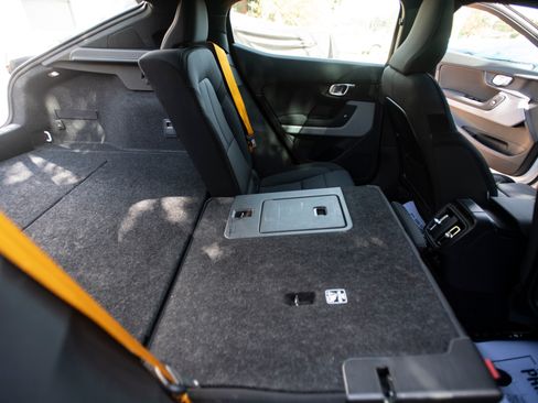 Used 2022 Polestar Polestar 2 w/ Performance Package image 12