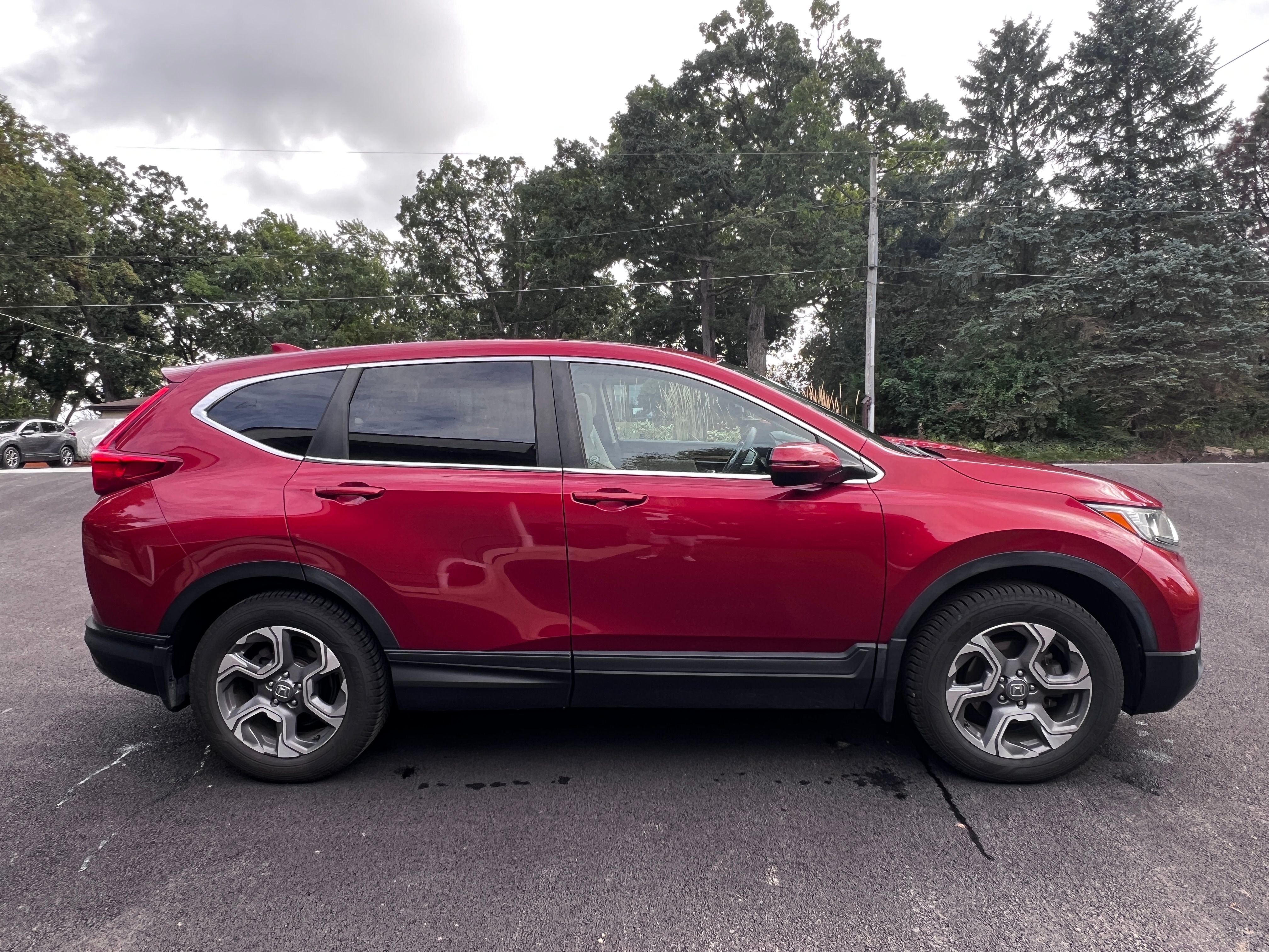 Used 2017 Honda CR-V EX image 5