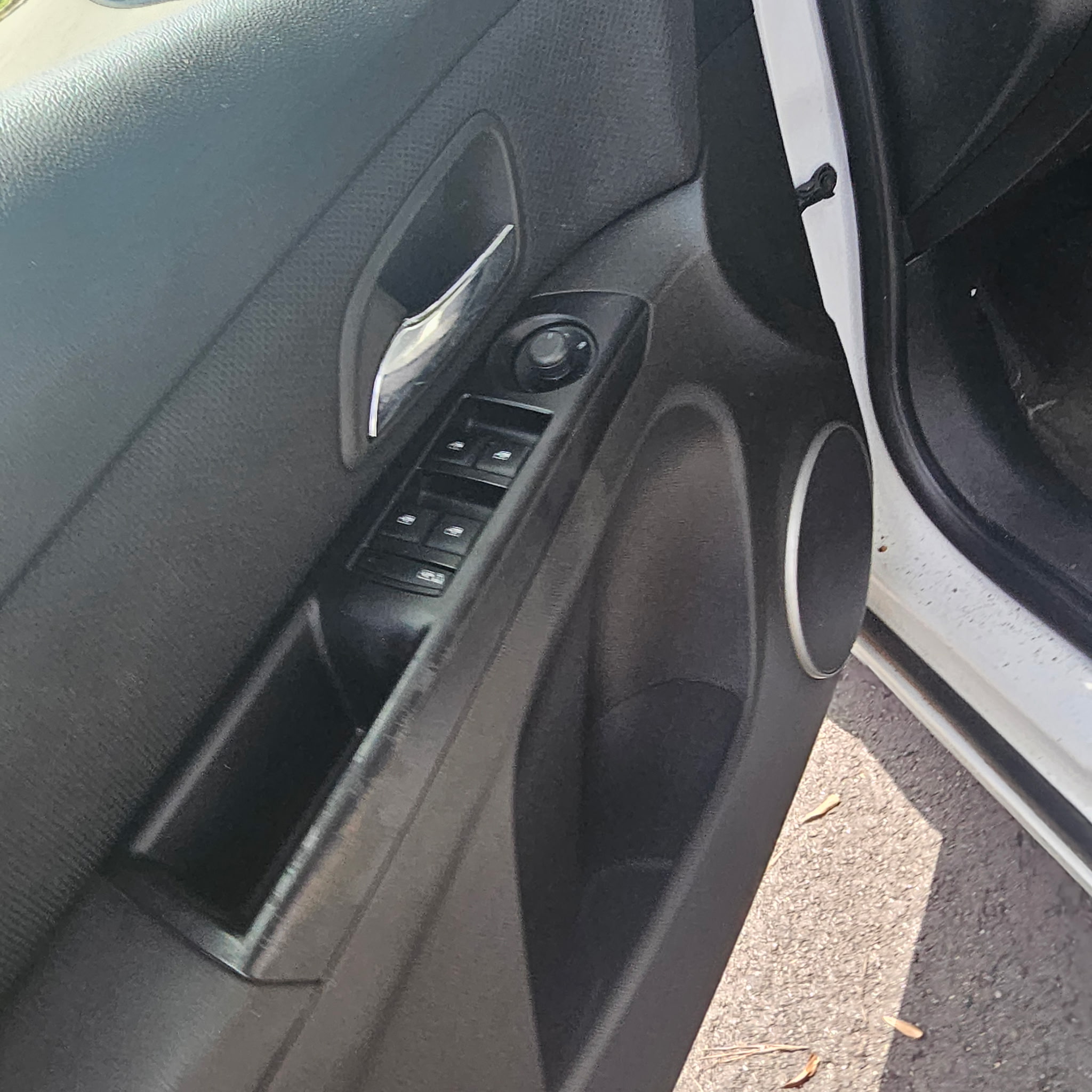 Used 2012 Chevrolet Cruze LT FWD image 16