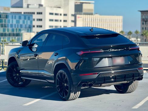 Used 2019 Lamborghini Urus image 8