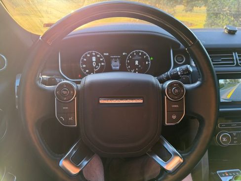 Used 2017 Land Rover Range Rover Long Wheelbase Supercharged AWD/4WD image 5