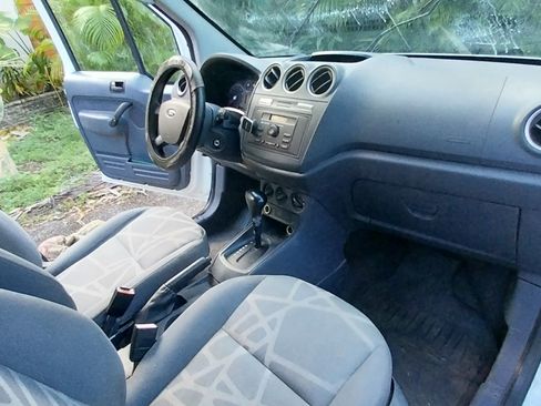 Used 2010 Ford Transit Connect XL image 20