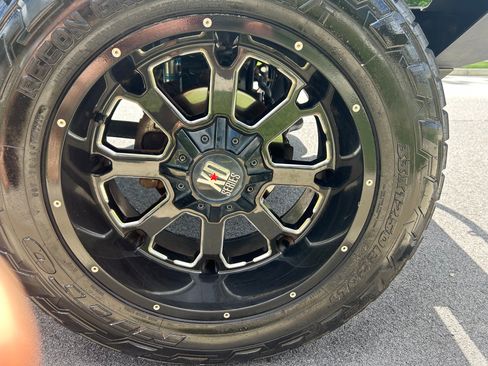 Used 2011 Jeep Wrangler Rubicon w/ PWR Convenience Group image 21