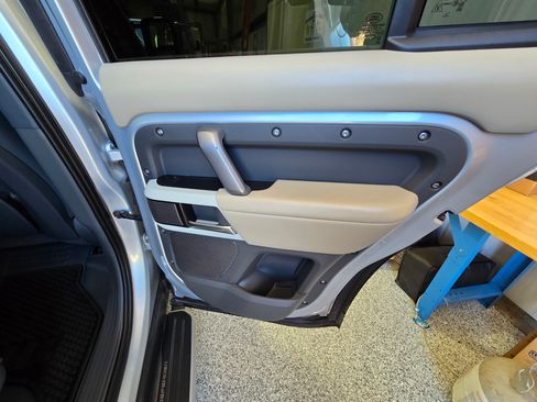 Used 2022 Land Rover Defender 110 X-Dynamic HSE image 14