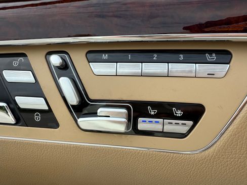 Used 2008 Mercedes-Benz S 550 image 14