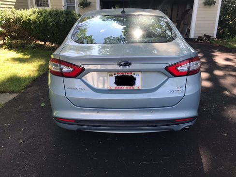 Used 2013 Ford Fusion SE FWD image 9