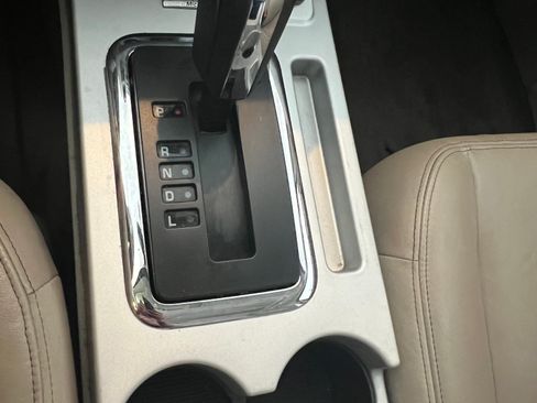 Used 2009 Mercury Mariner 2WD Hybrid image 17