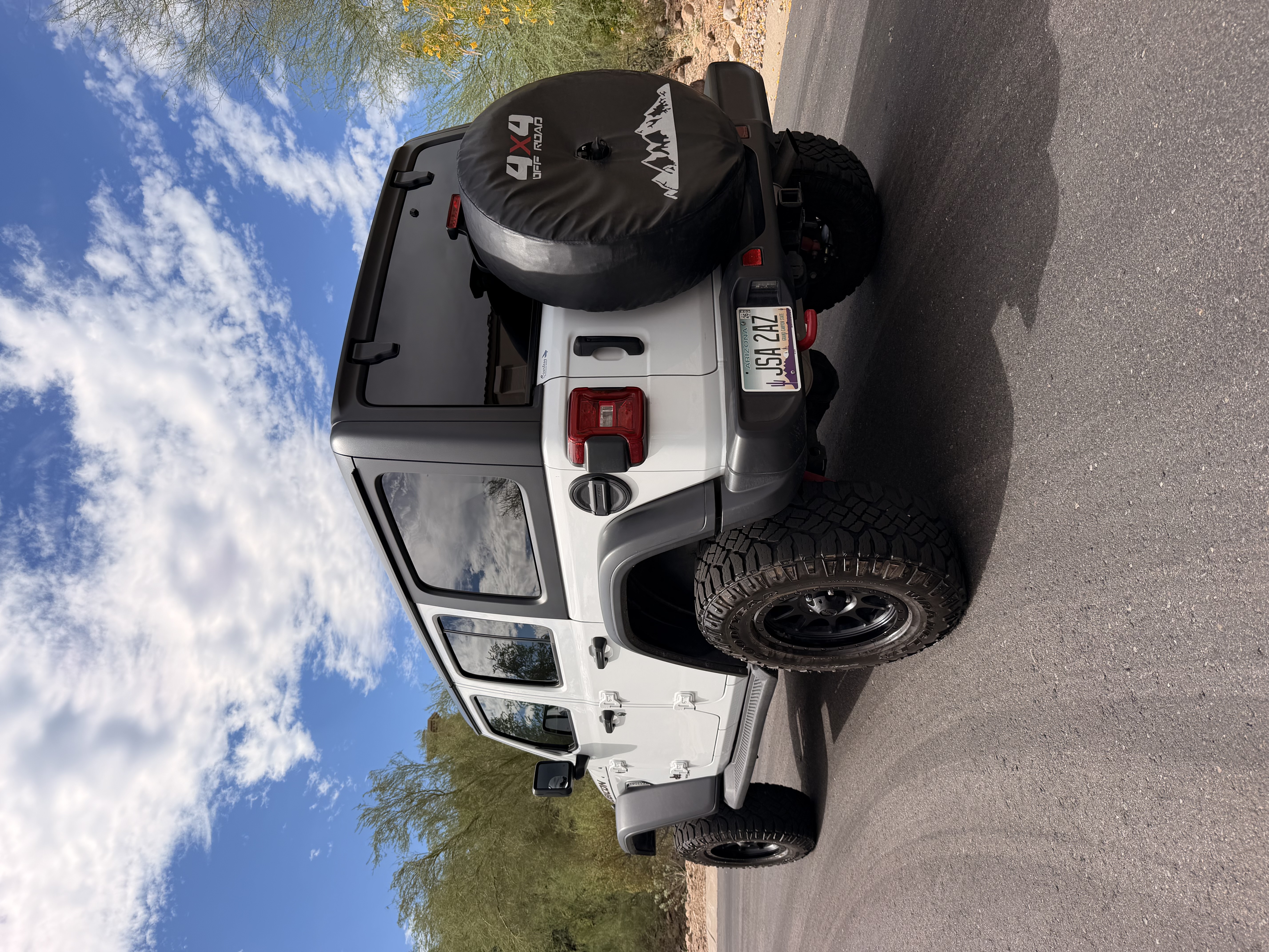 Used 2020 Jeep Wrangler Unlimited Rubicon AWD/4WD image 9