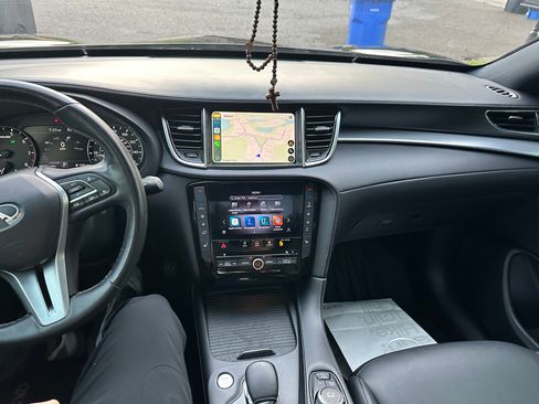 Used 2020 INFINITI QX50 Essential w/ Edition 30 Package FWD image 8