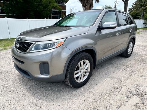 Used 2015 Kia Sorento LX FWD image 6