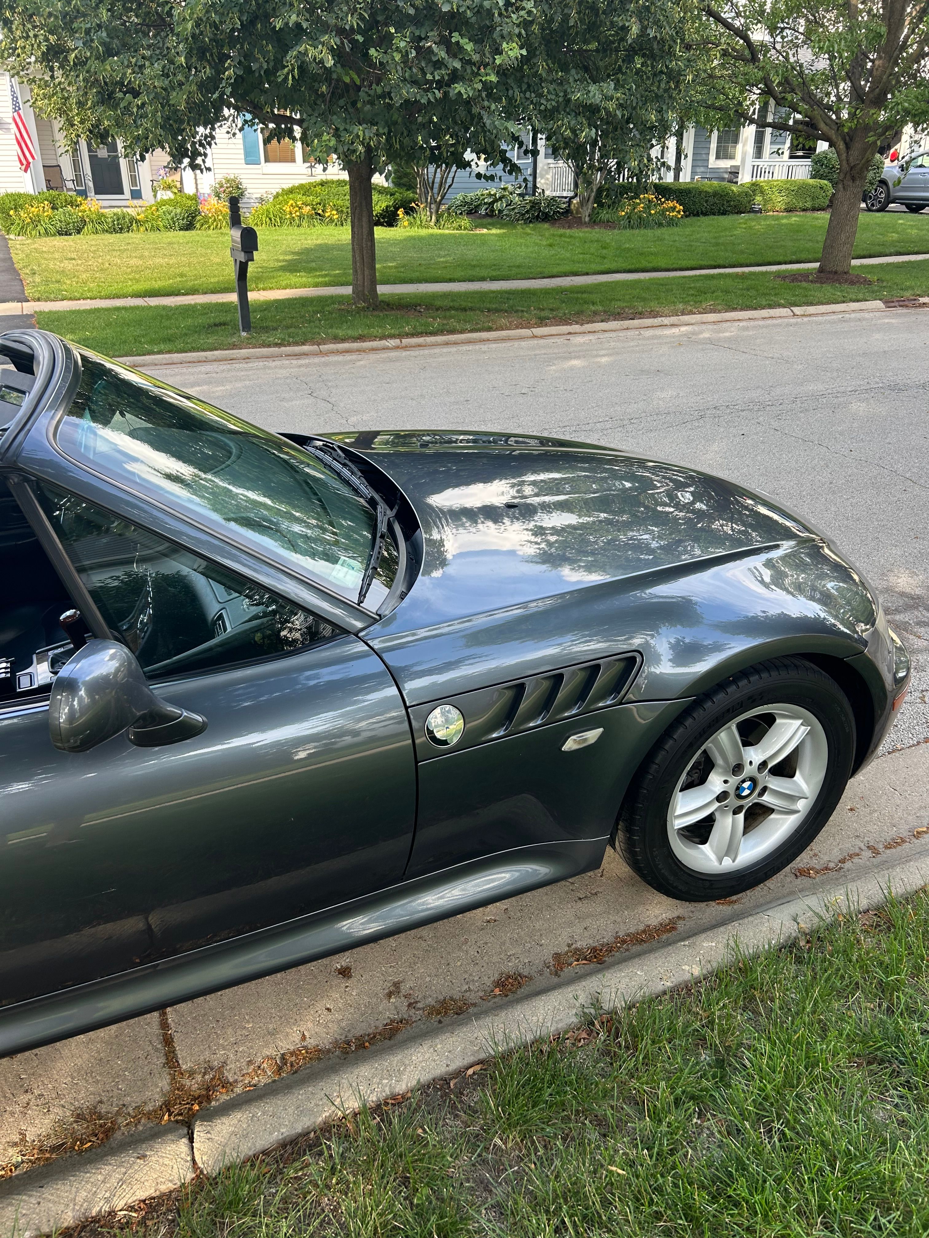 Used 2000 BMW Z3 2.5i RWD image 4