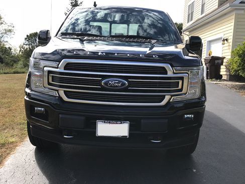 Used 2018 Ford F150 Limited w/ Trailer Tow Package image 11