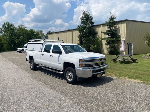 Used 2015 Chevrolet Silverado 2500 W/T image 2
