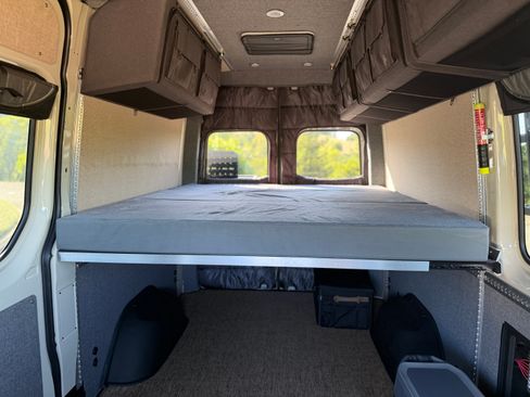 Used 2026 Mercedes-Benz Sprinter 2500 image 9