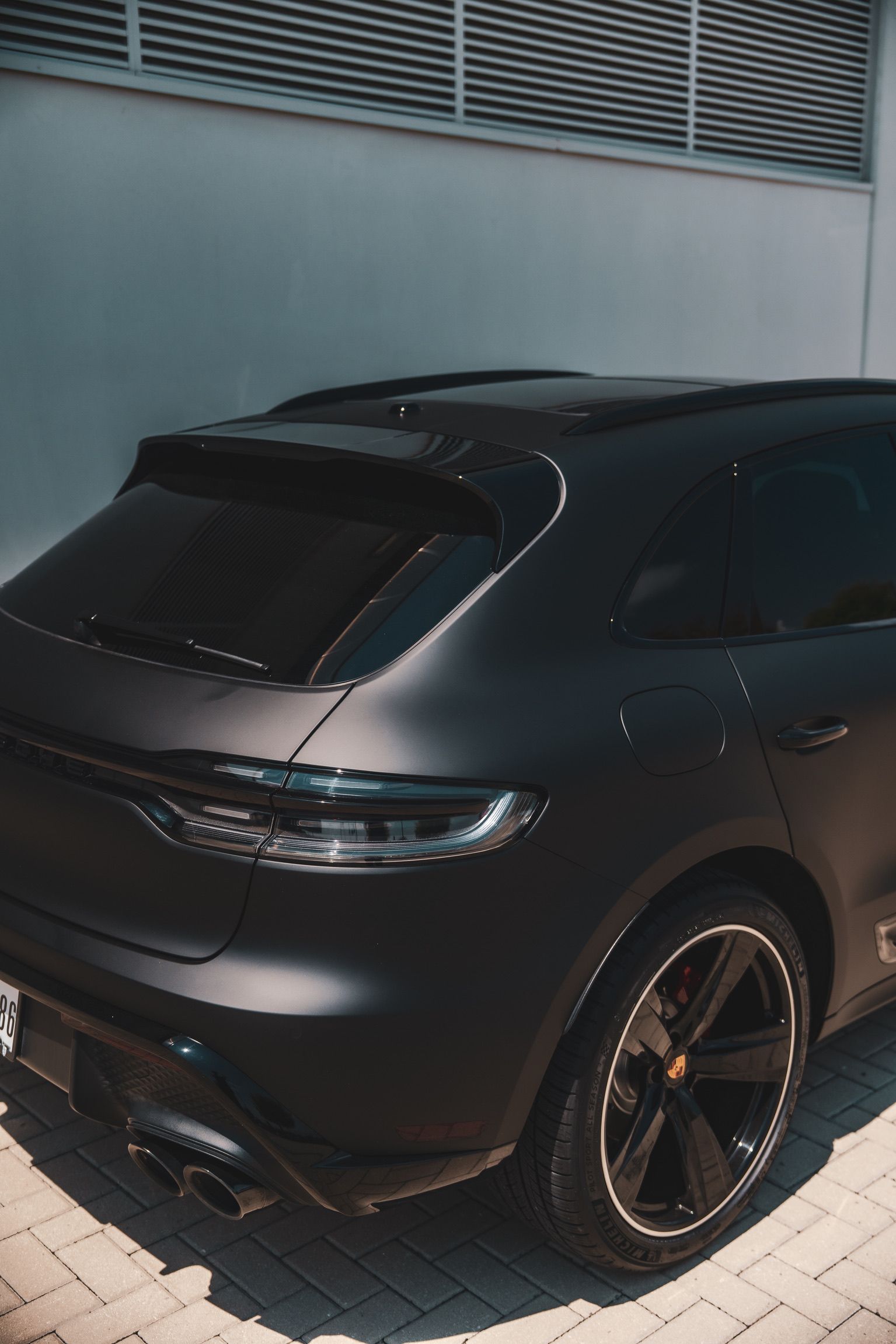 Used 2024 Porsche Macan S AWD/4WD image 12