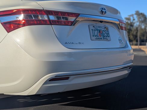 Used 2014 Toyota Avalon XLE Touring image 13