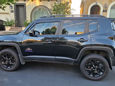 Used 2018 Jeep Renegade Altitude w/ Safety & Security Group image 6