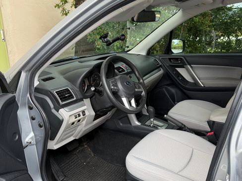 Used 2018 Subaru Forester 2.5i w/ Alloy Wheel Package AWD/4WD image 8