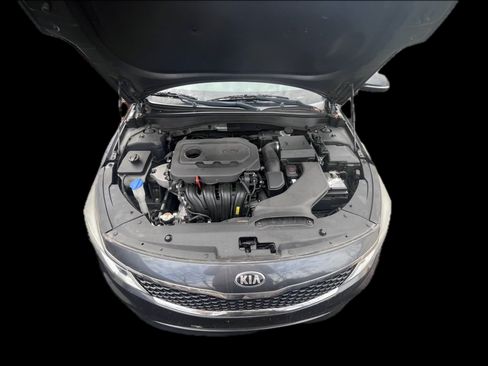 Used 2017 Kia Optima LX image 7