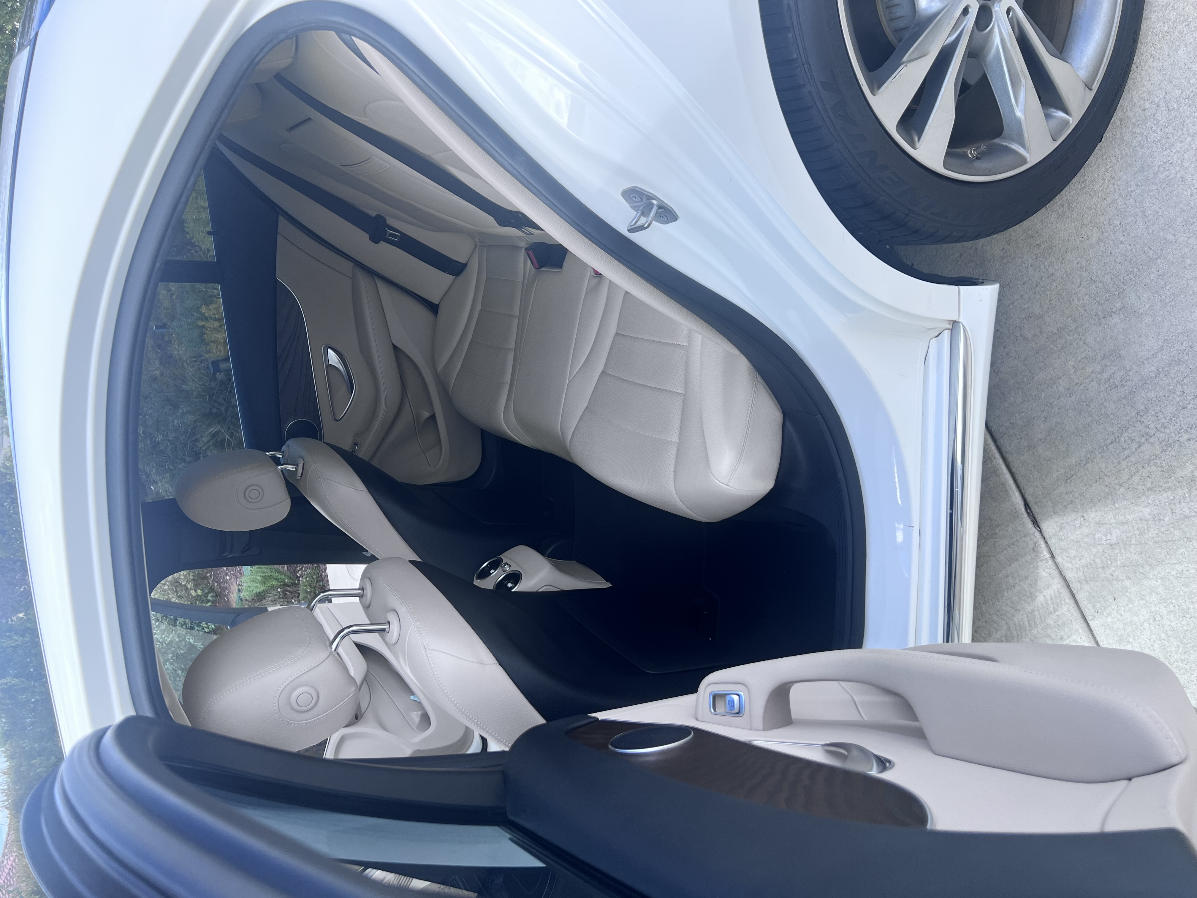 Used 2018 Mercedes-Benz C 300 Sedan image 2