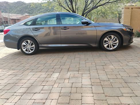 Used 2018 Honda Accord LX image 1