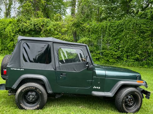 Used 1994 Jeep Wrangler Sport S image 2