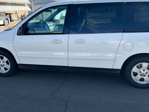 Used 2005 Ford Freestar SES image 11