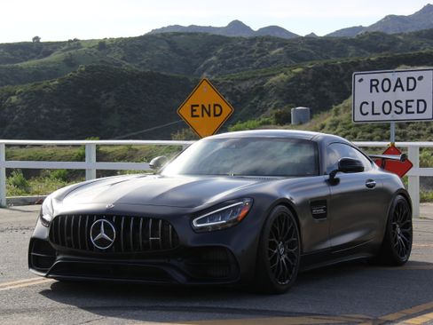 Used 2021 Mercedes-Benz AMG GT Coupe image 4