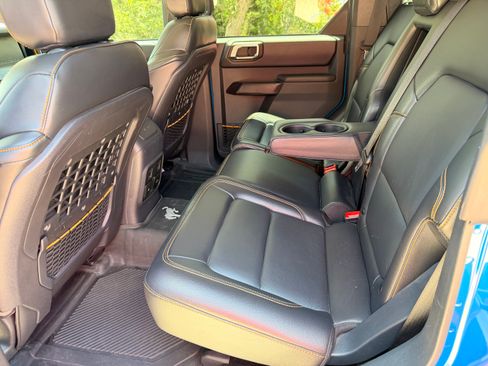 Used 2024 Ford Bronco Badlands AWD/4WD image 10
