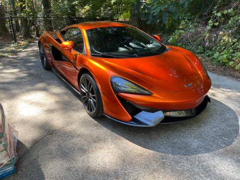 Used 2017 McLaren 570S Coupe image 1